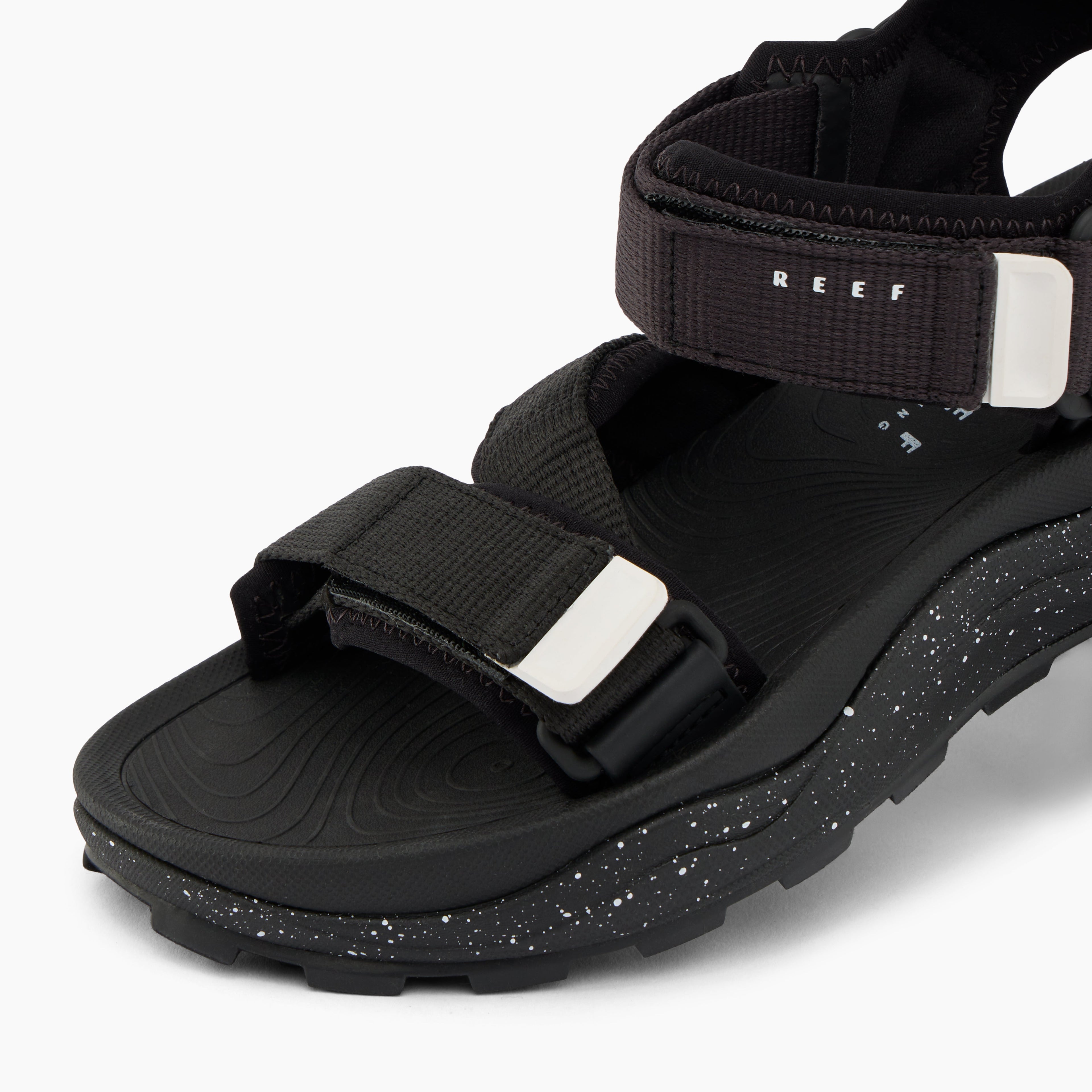 Cross-Shore - Black/White