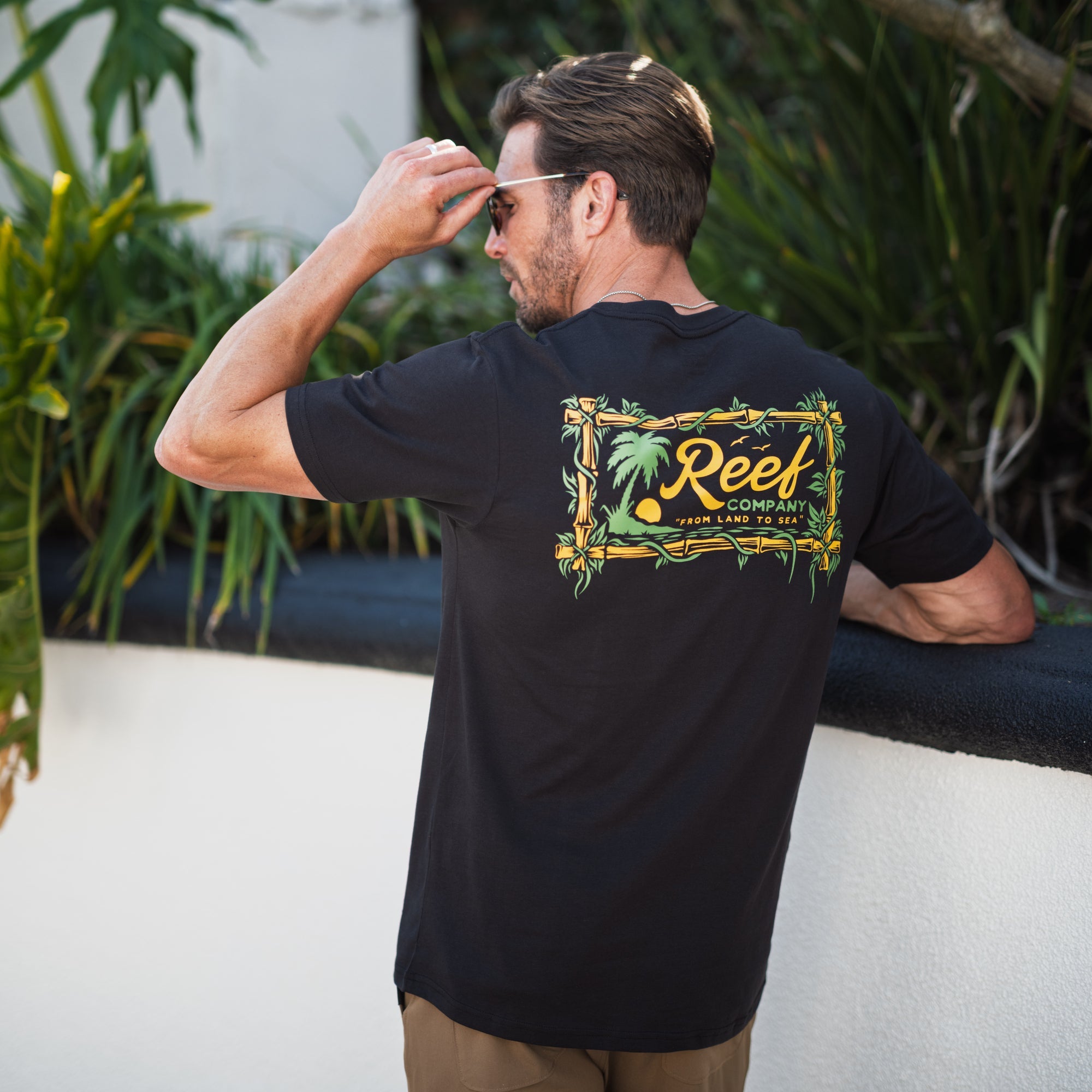 Isac Tee