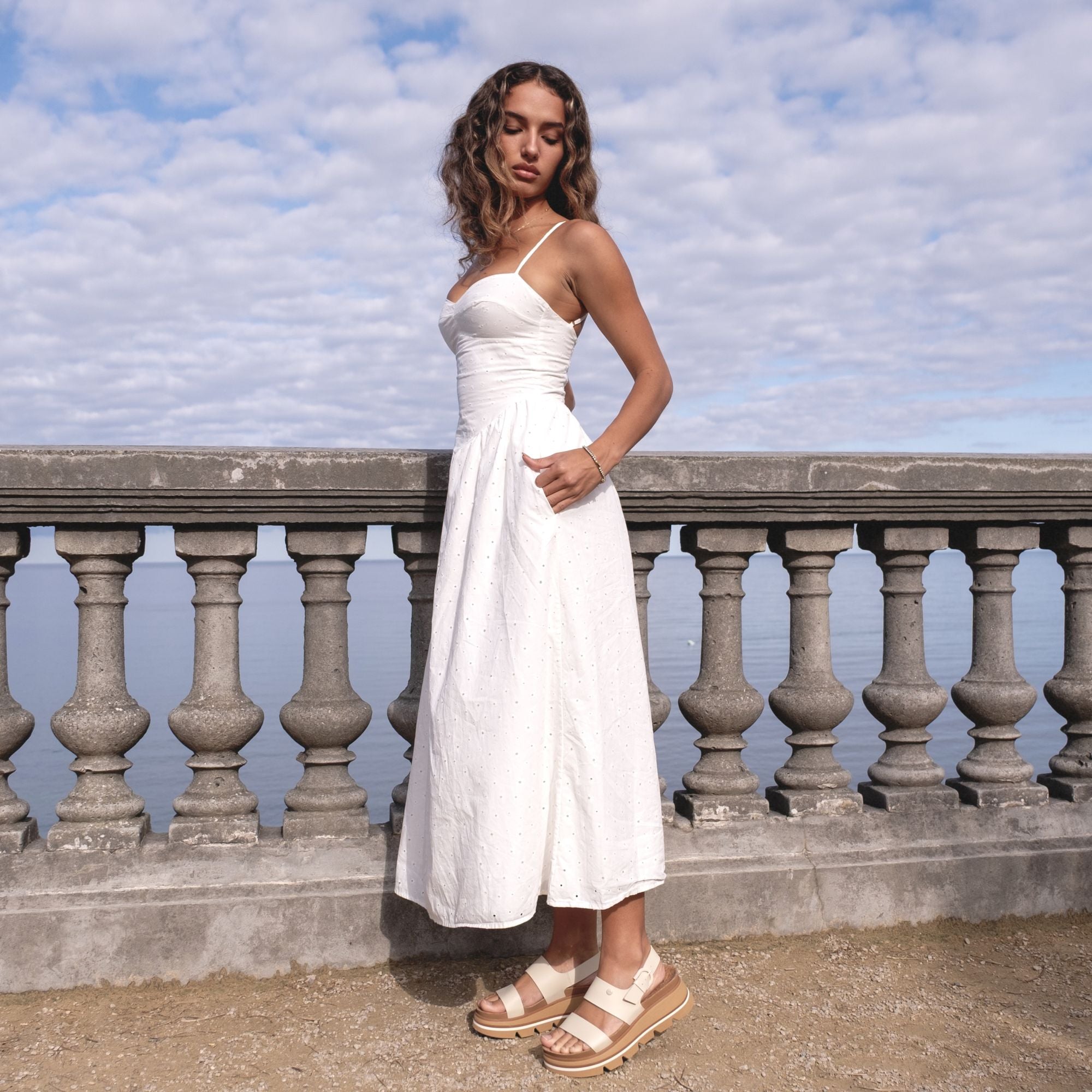 Vista Luxe Liah - White/Tan
